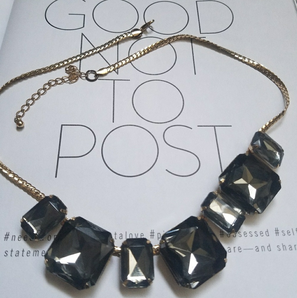 Jeweled necklace