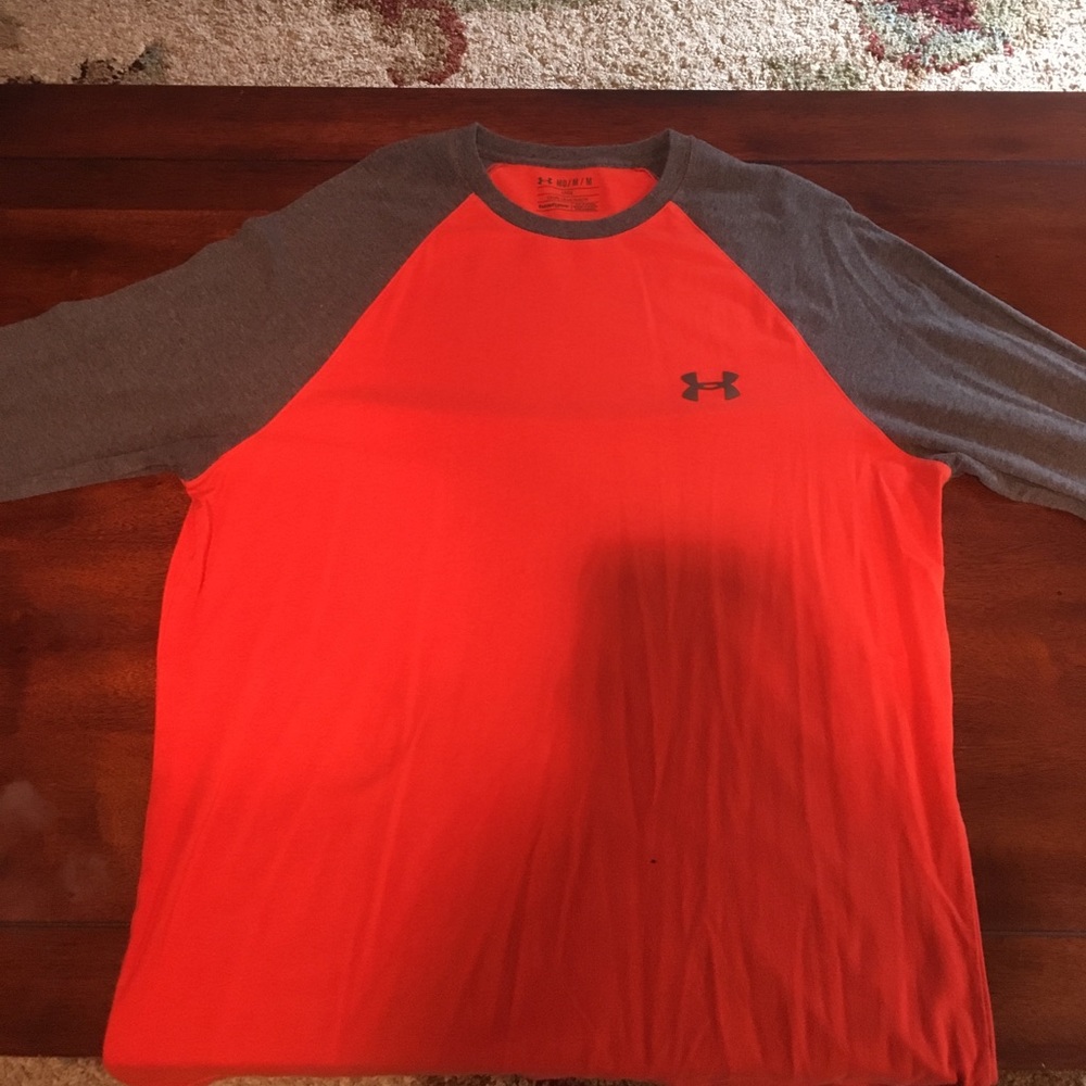 Under armor long sleeve shirt