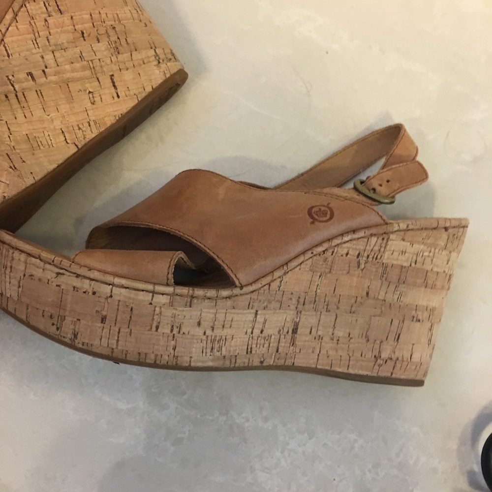 Sandals - Picture 2 of 3
