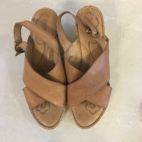 Sandals - Picture 1 of 3