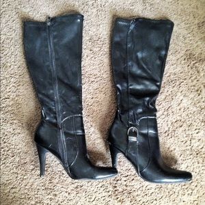 Dana Buchman Heeled Black Leather Knee Boots