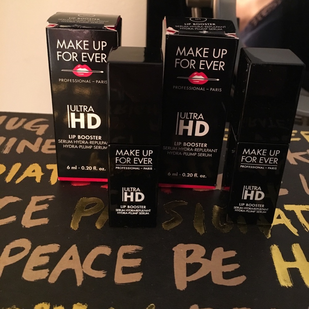 Makeup forever lip booster