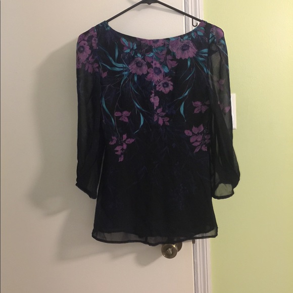 Top - Picture 2 of 3