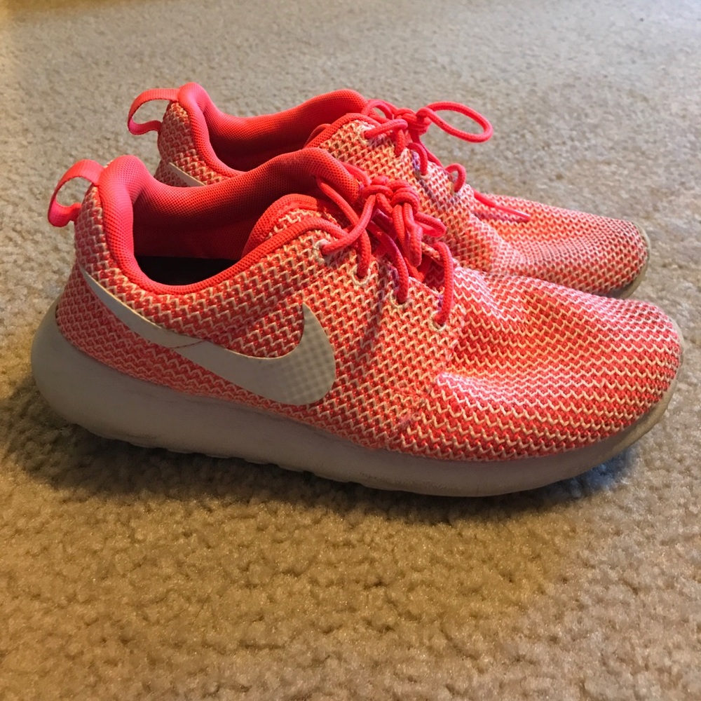 Bright orange/Coral Nike Roshes