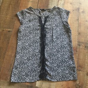 Express XS Black & White silky top
