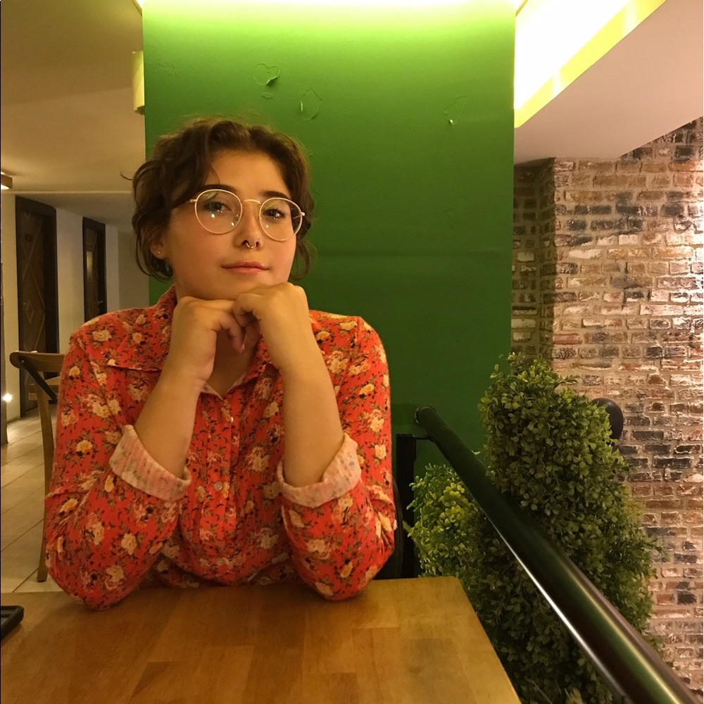 Meet your Posher, Hazel