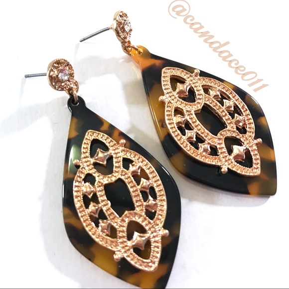 Tortious and Filigree Earrings - Picture 4 of 5