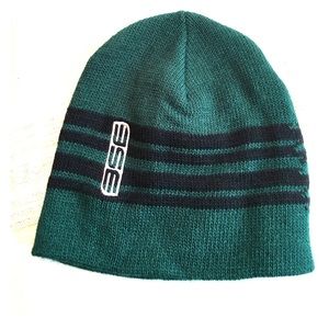 NWOT Green & Black Striped Snowboard Beanie