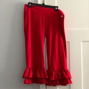 NWOT Sew Sassy ruffle capris