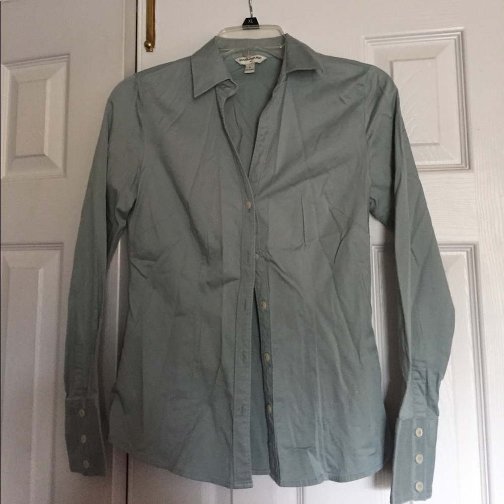 Banana Republic Button Down Shirt Size 2