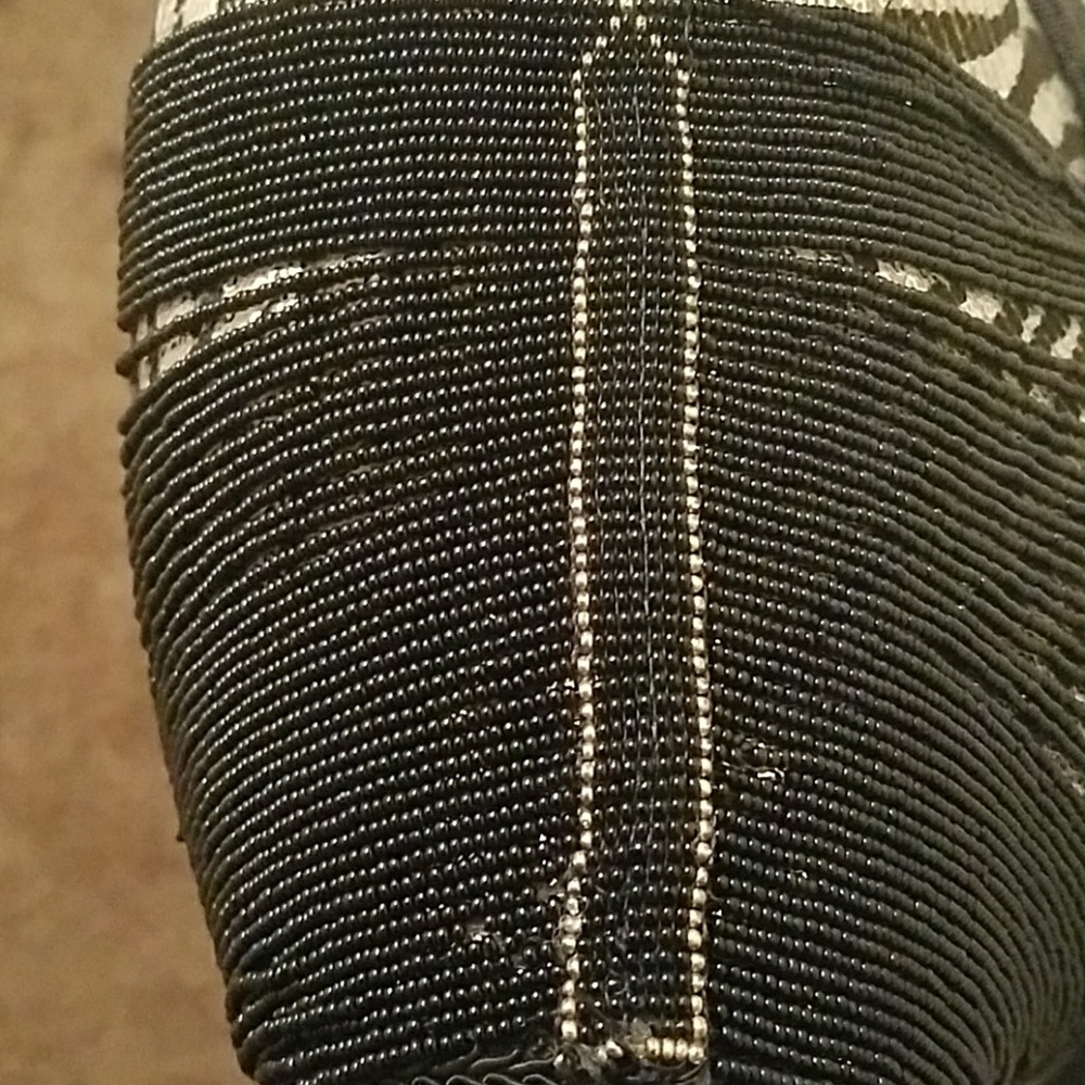 Handcrafted seed bead necklace vest - Picture 4 of 5