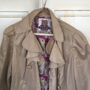 Forever 21 trench coat with pretty pattern