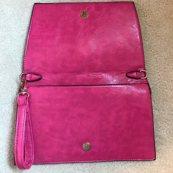 Pink Clutch w/crystal skull & strap - Picture 4 of 7