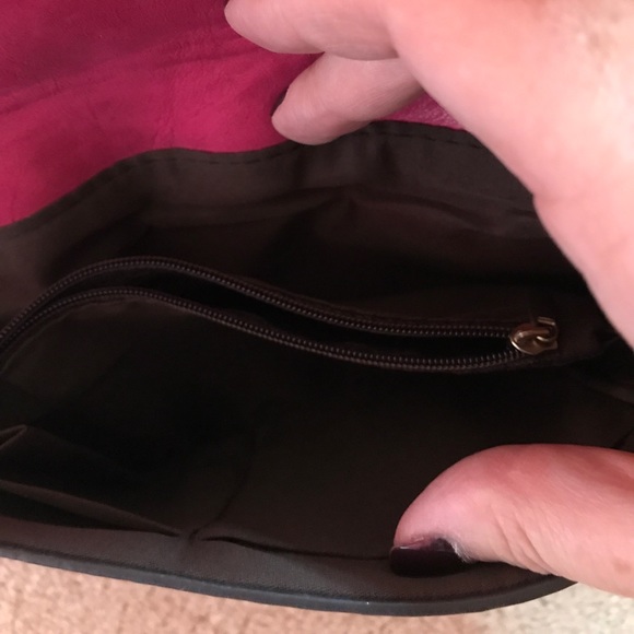 Pink Clutch w/crystal skull & strap - Picture 5 of 7