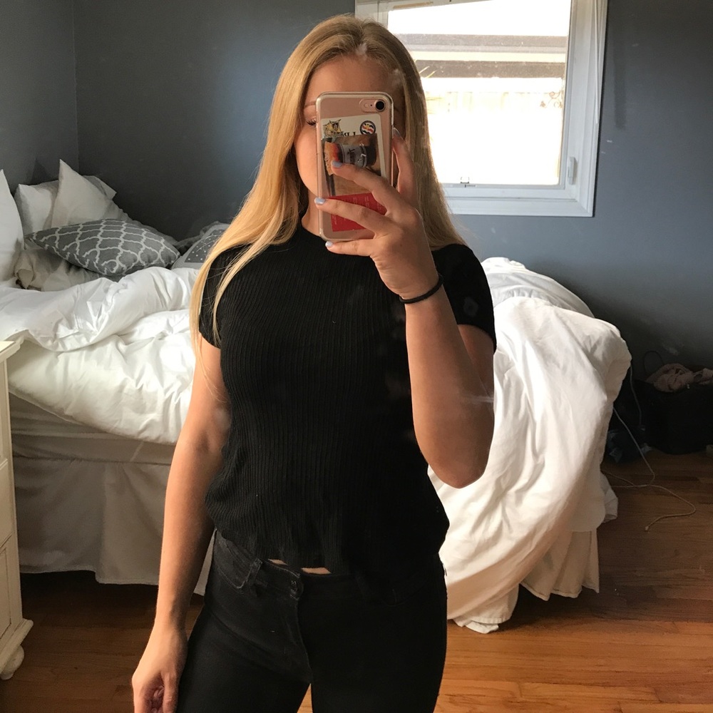 Cropped top