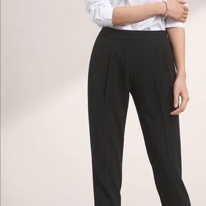 Aritzia Babaton Black Pants sz 4