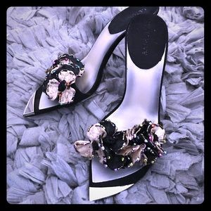 Stunning Luichiny heels