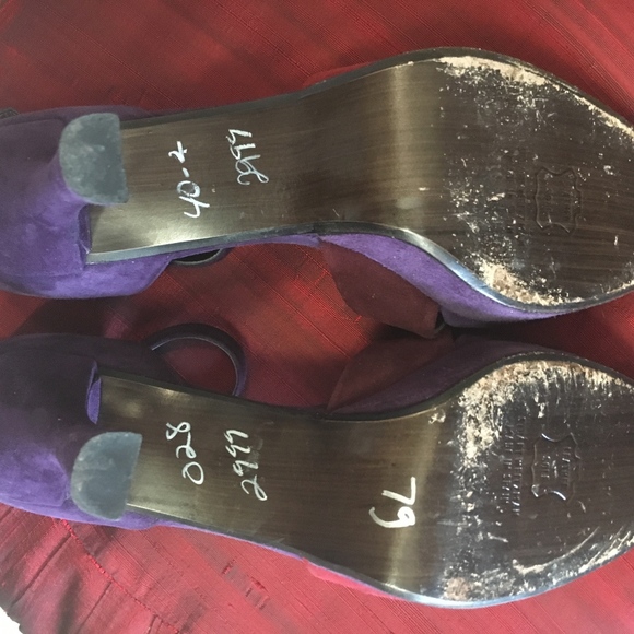 Stuart Weitzman purple red suede platforms - Picture 5 of 5