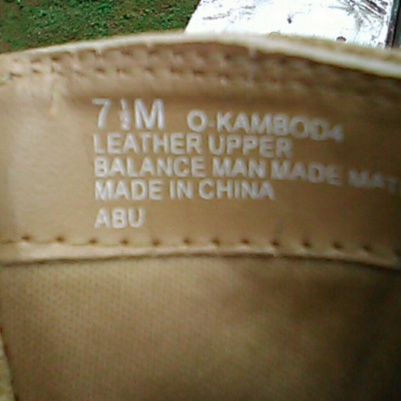 Shoes - Picture 2 of 4