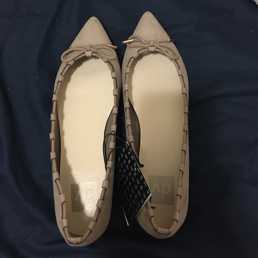 DV Taupe Flats