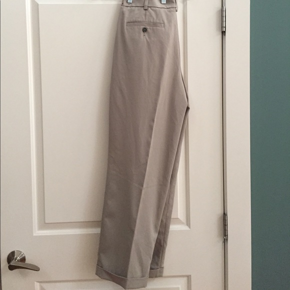 Izod men's dress pants - Picture 2 of 3