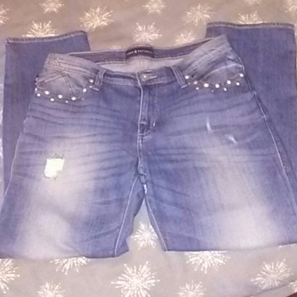 Rock & Republic INDEE studded/distressed jeans 10M