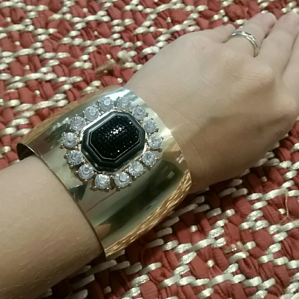 SOLD WIDE GOLD CUFF BRACELET - Picture 1 of 7