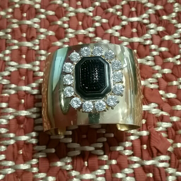 SOLD WIDE GOLD CUFF BRACELET - Picture 2 of 7