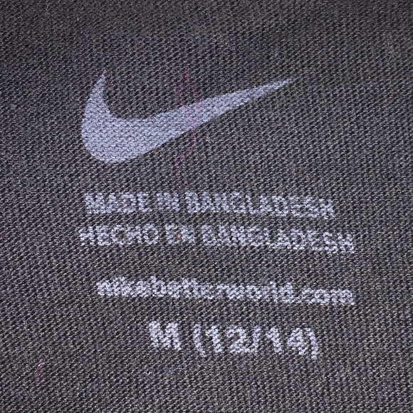 Boy's size Medium Nike Mizzou t-shirt - Picture 2 of 2