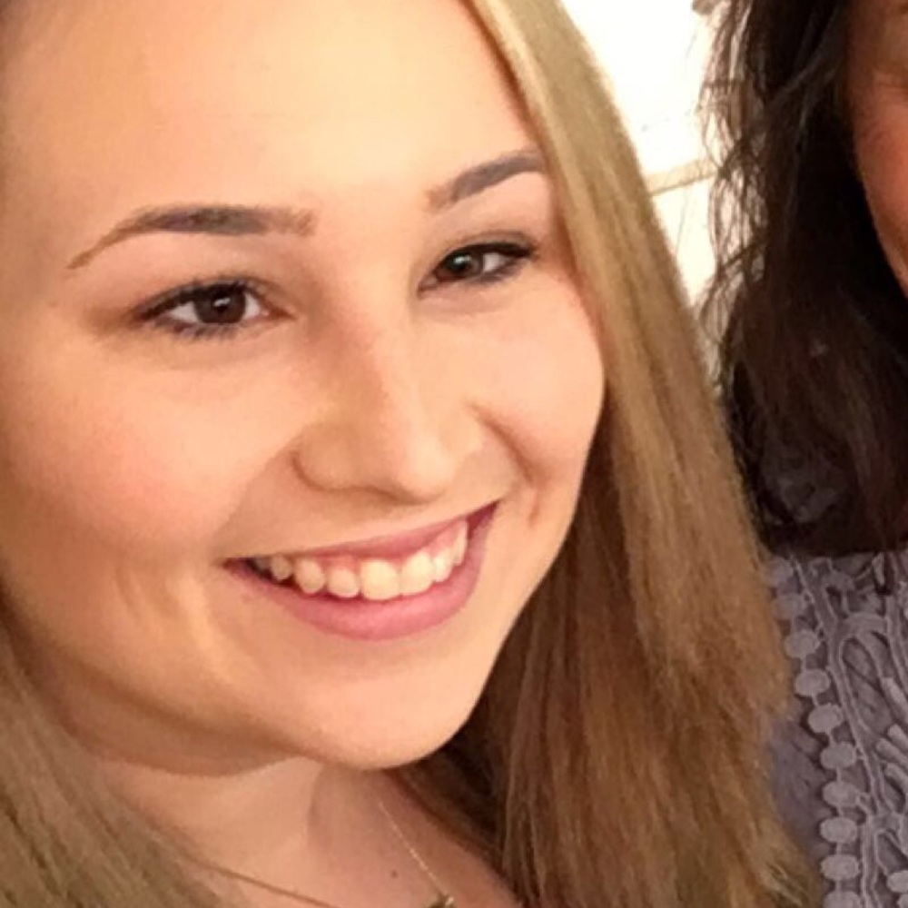 Meet your Posher, Hannah