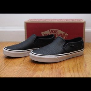 Vans - Asher Perforated Slip-On Sneaker - 8.5