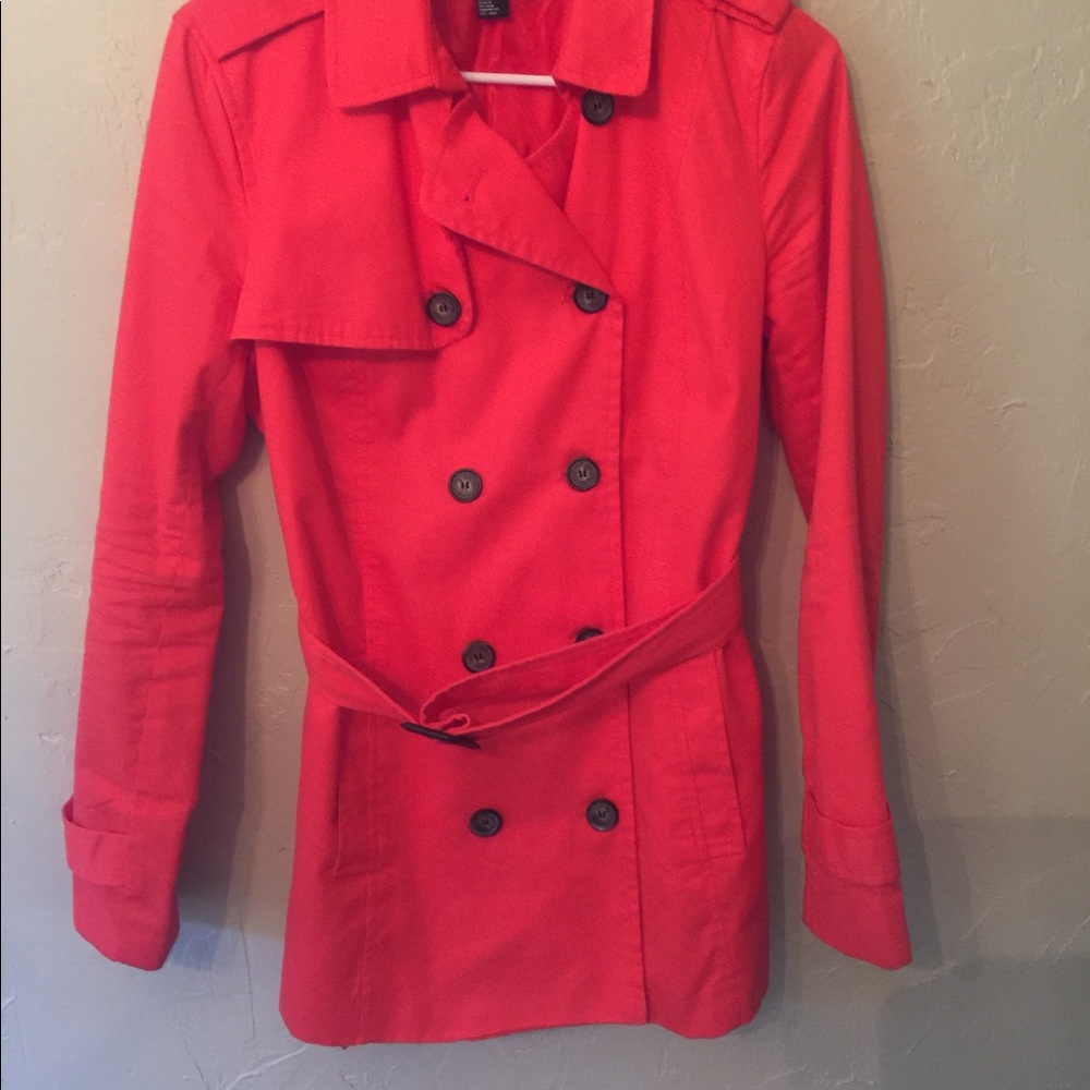 Cotton jacket with pockets and collar and belt