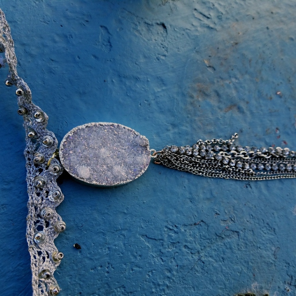 💎ON HOLD💎Silver Choker w Tassel Druzy Pendant - Picture 4 of 6