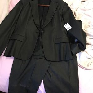 tahari suit set