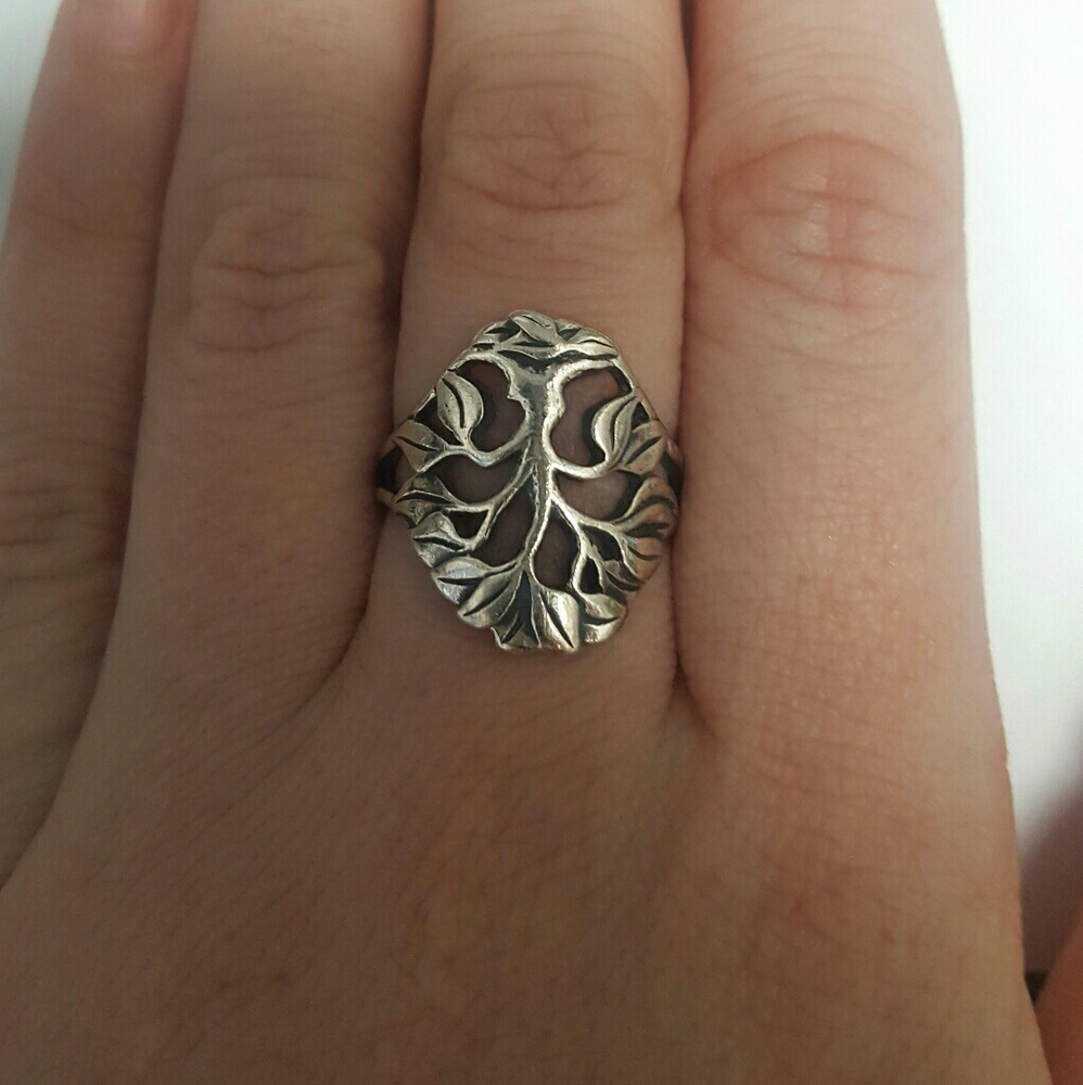 James Avery Tree Ring