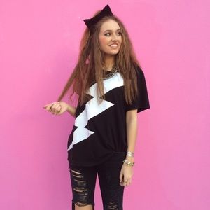 Emma & Sam Lightning Bolt Tee