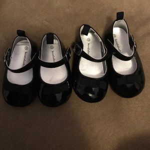 NWOT Black Mary Jane crib shoes