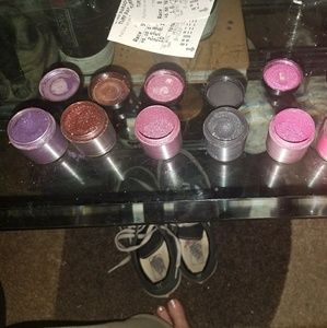 MAC pigments