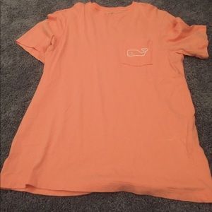 Vineyard vines t shirt