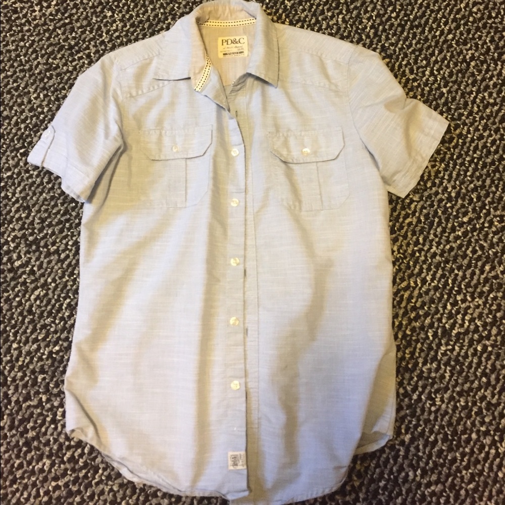 Men’s light blue button up