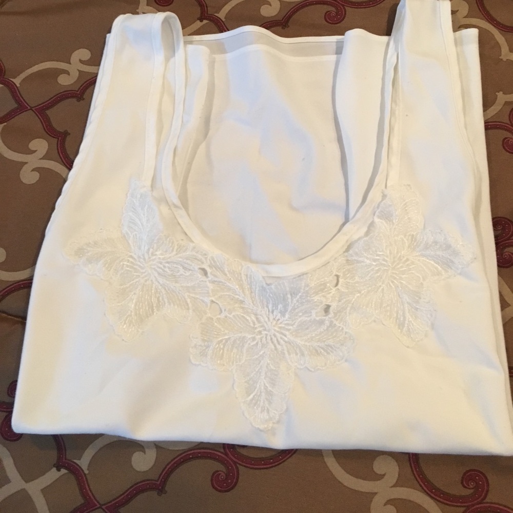 Wonder Maid white lace camisole- Size 34