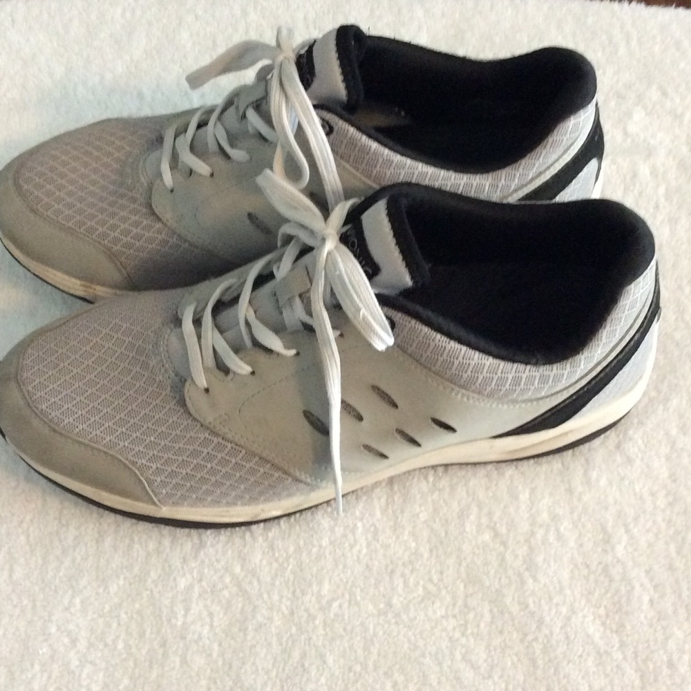 Vionic Contest Orthopedic Athletic Tennis Shoes