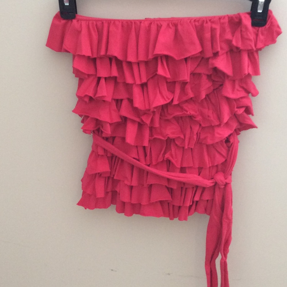 Pink ruffle tier tube top with tie.