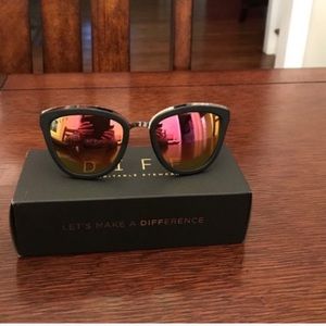 New DIFF eyewear pink and black rose sunglasses