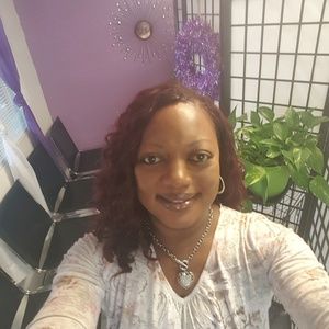 Meet your Posher, Malissa