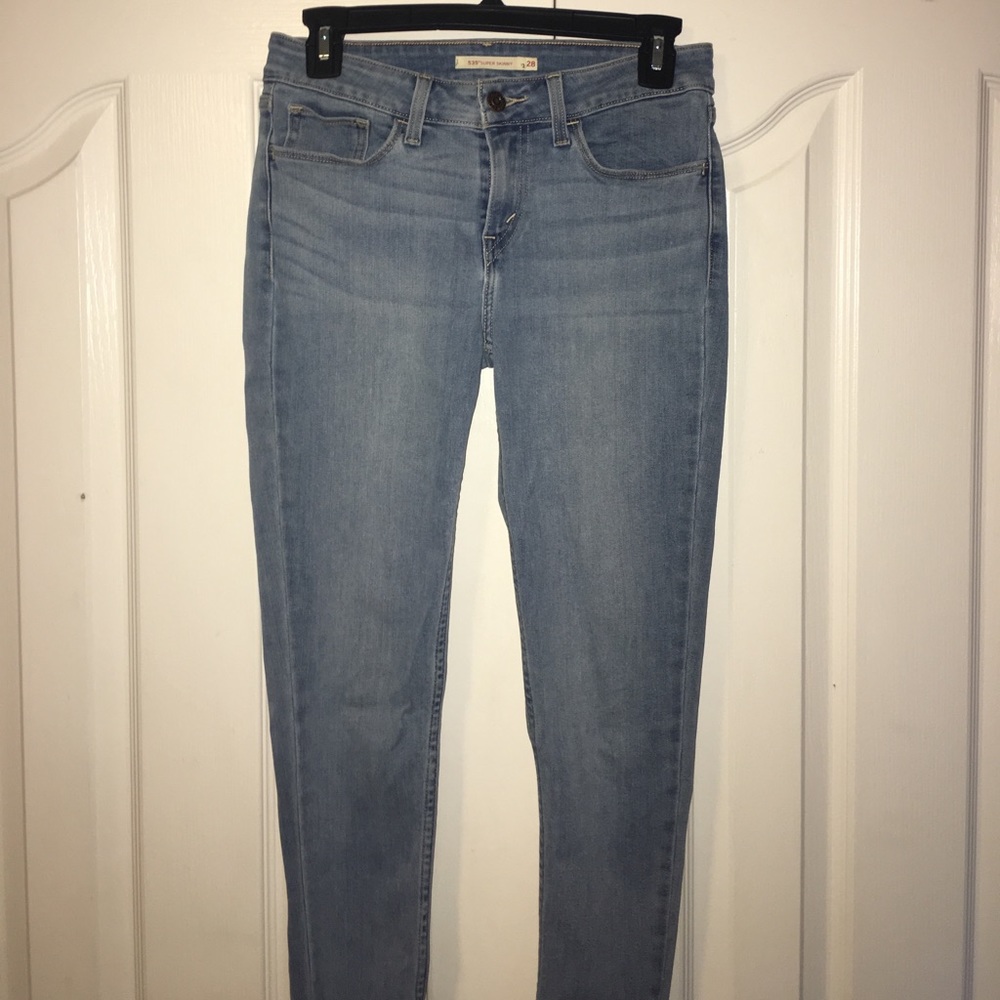 Levi skinny jeans