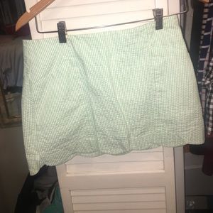 RARE Lilly Pulitzer scalloped seersucker skort
