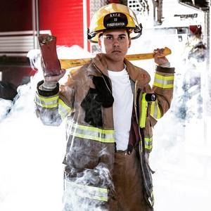 Meet your Posher, Justin