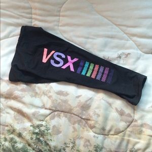 VSX knockout Capri leggings