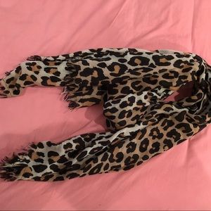 Cheetah/Leopard print scarf; worn once